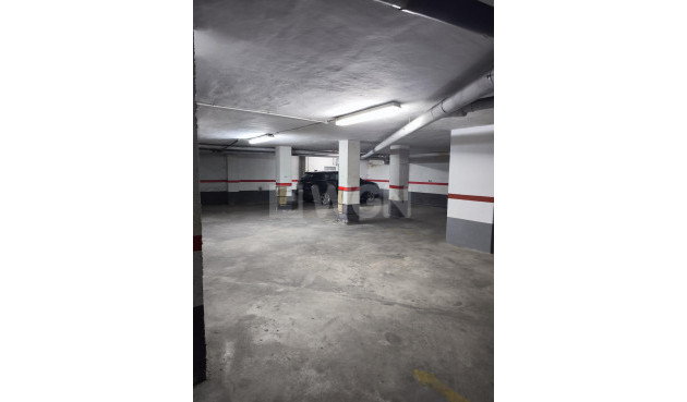 Reventa - Parking - Torrevieja - Playa de los Locos