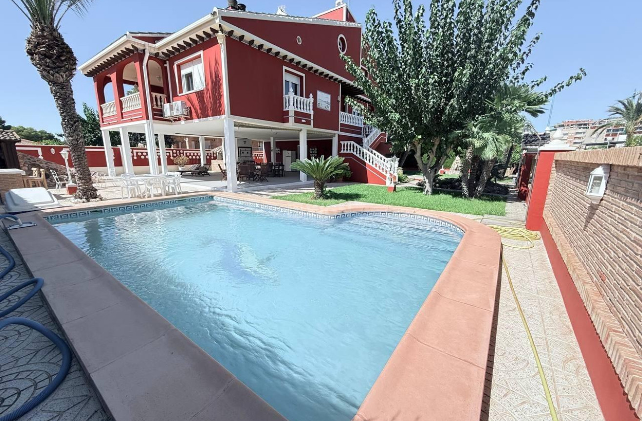 Reventa - Villa - Campoamor