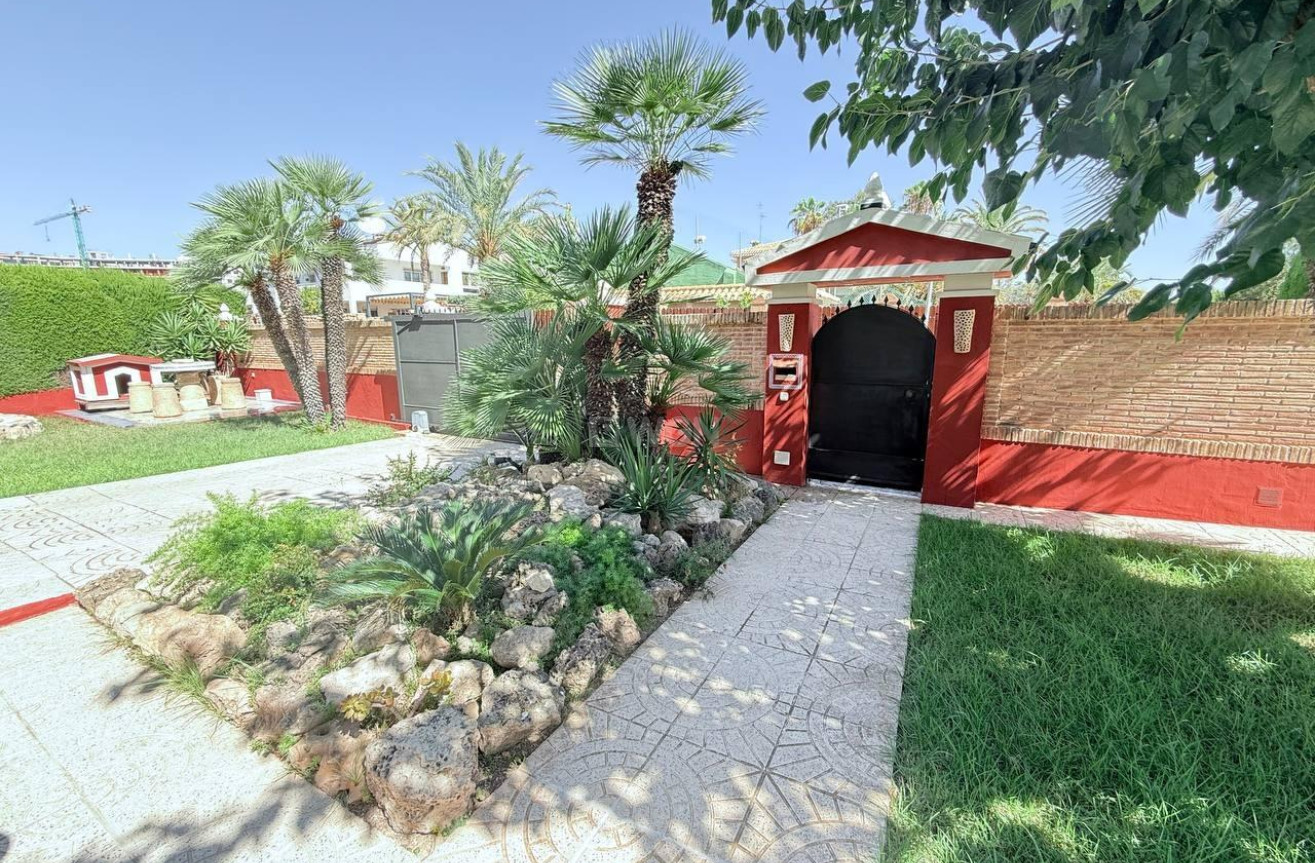 Reventa - Villa - Campoamor