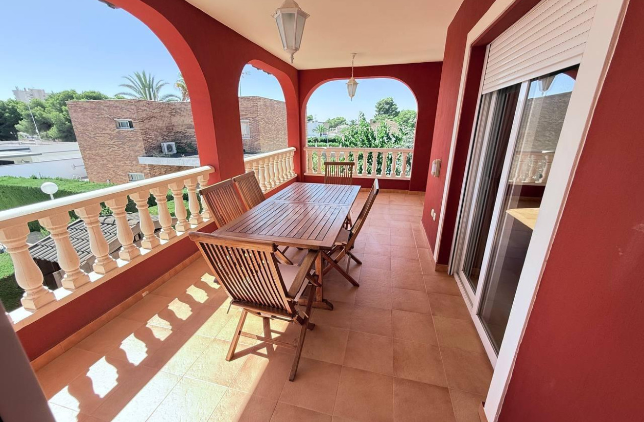 Reventa - Villa - Campoamor