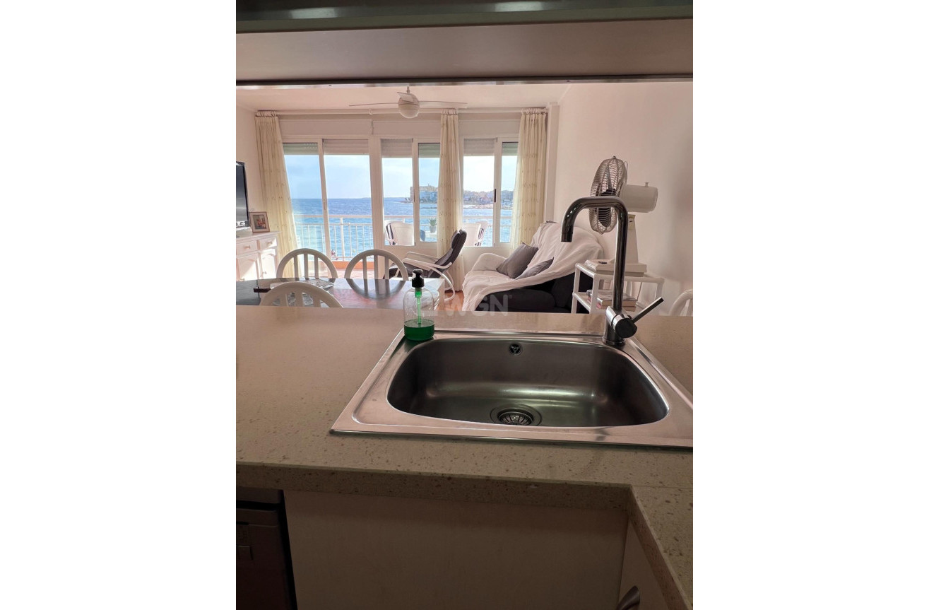 Resale - Apartment / flat - Torrevieja - Playa de los Locos