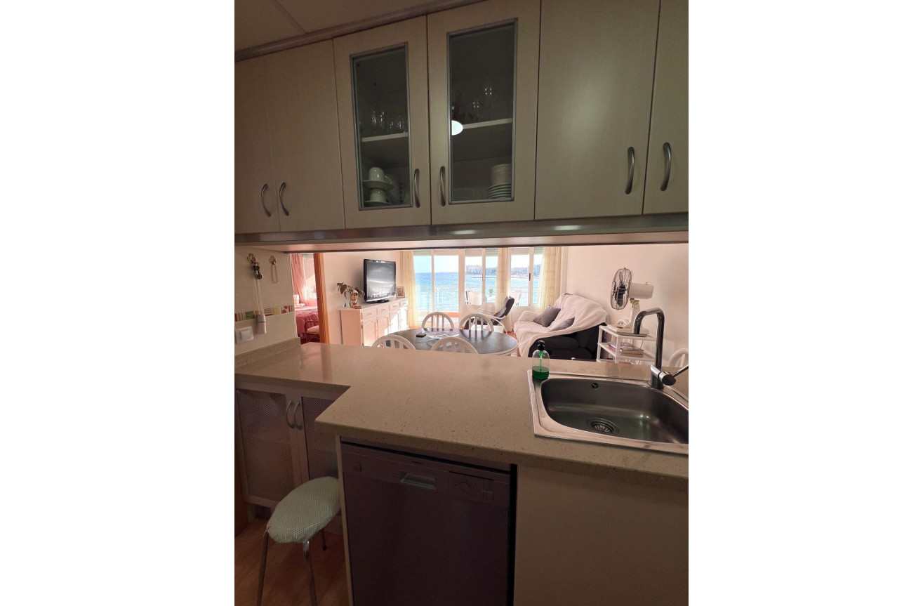 Resale - Apartment / flat - Torrevieja - Playa de los Locos