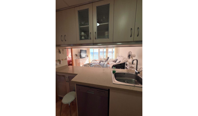 Resale - Apartment / flat - Torrevieja - Playa de los Locos