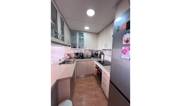 Resale - Apartment / flat - Torrevieja - Playa de los Locos