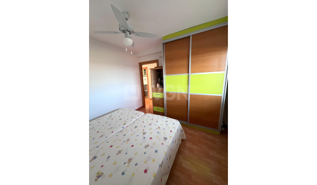 Resale - Apartment / flat - Torrevieja - Playa de los Locos