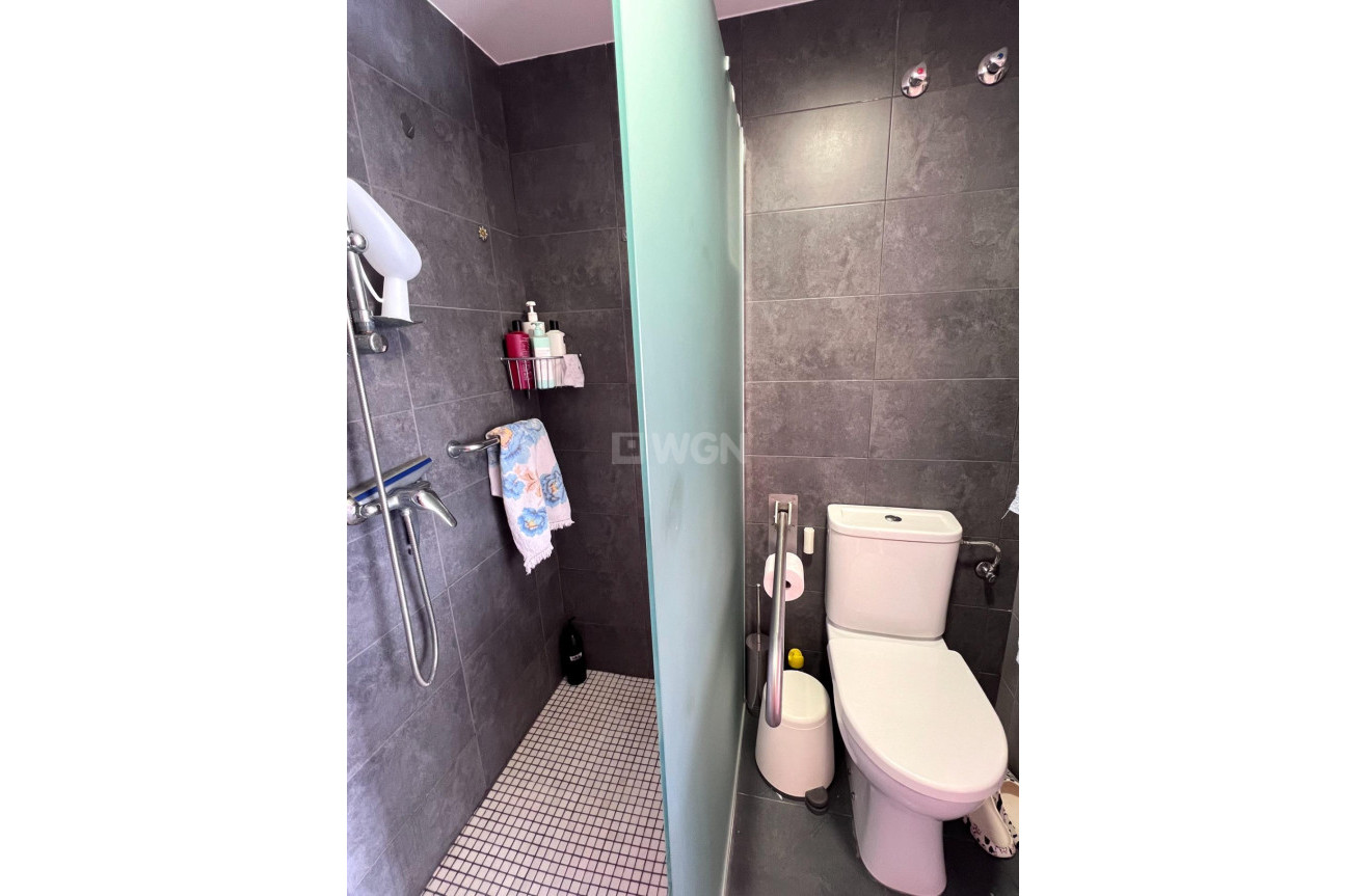 Resale - Apartment / flat - Torrevieja - Playa de los Locos