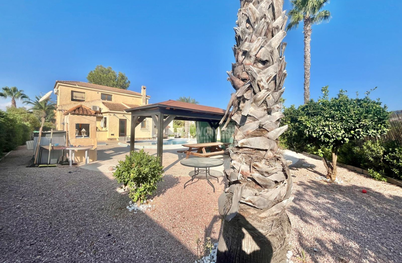 Resale - Villa - Torrevieja - San Luis