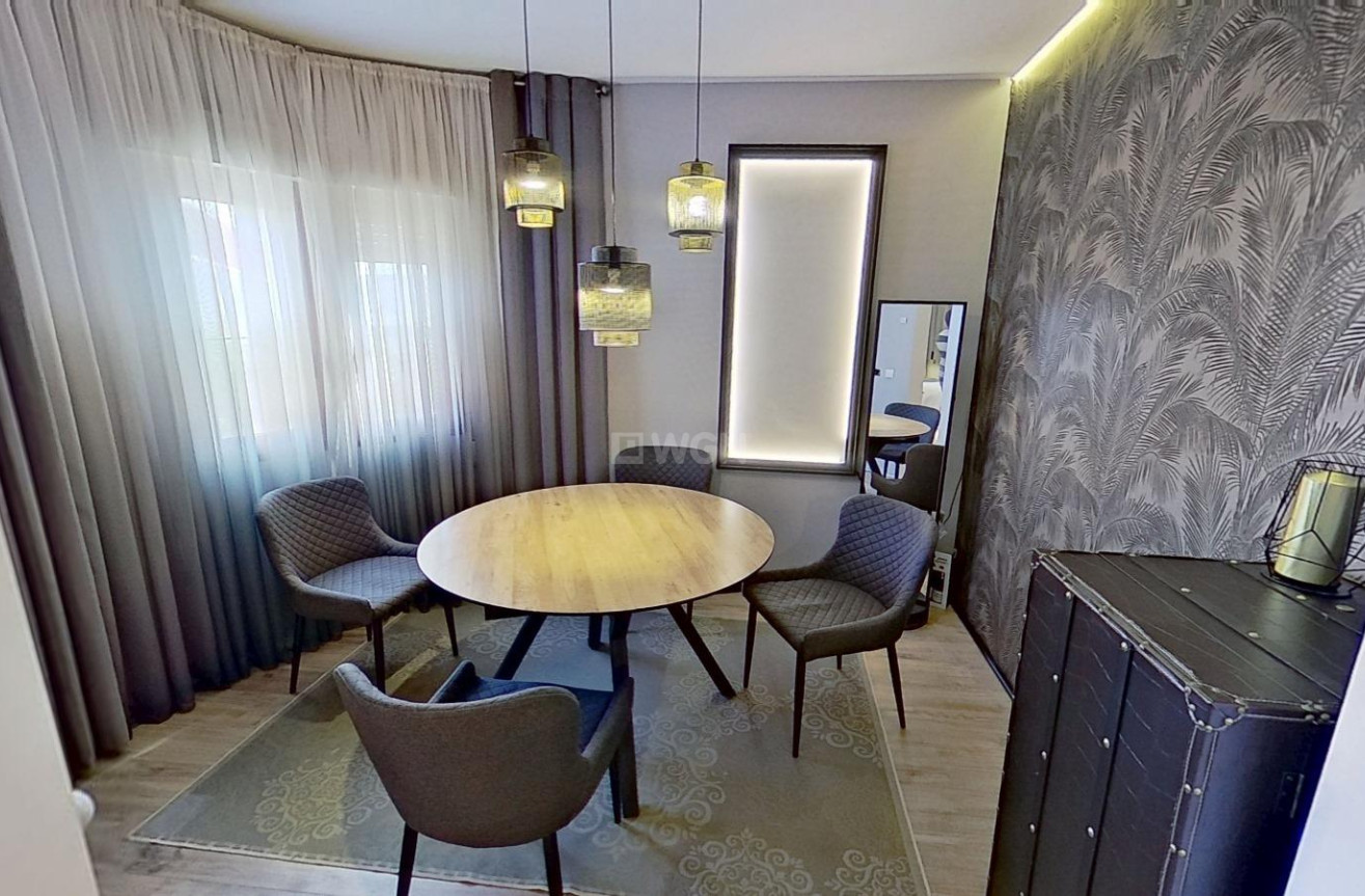 Resale - Villa - Torrevieja - San Luis