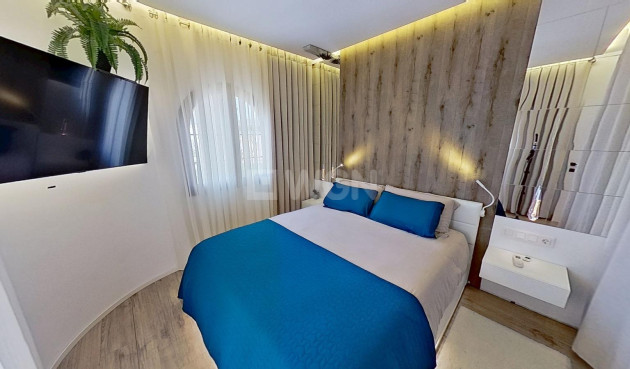 Resale - Villa - Torrevieja - San Luis