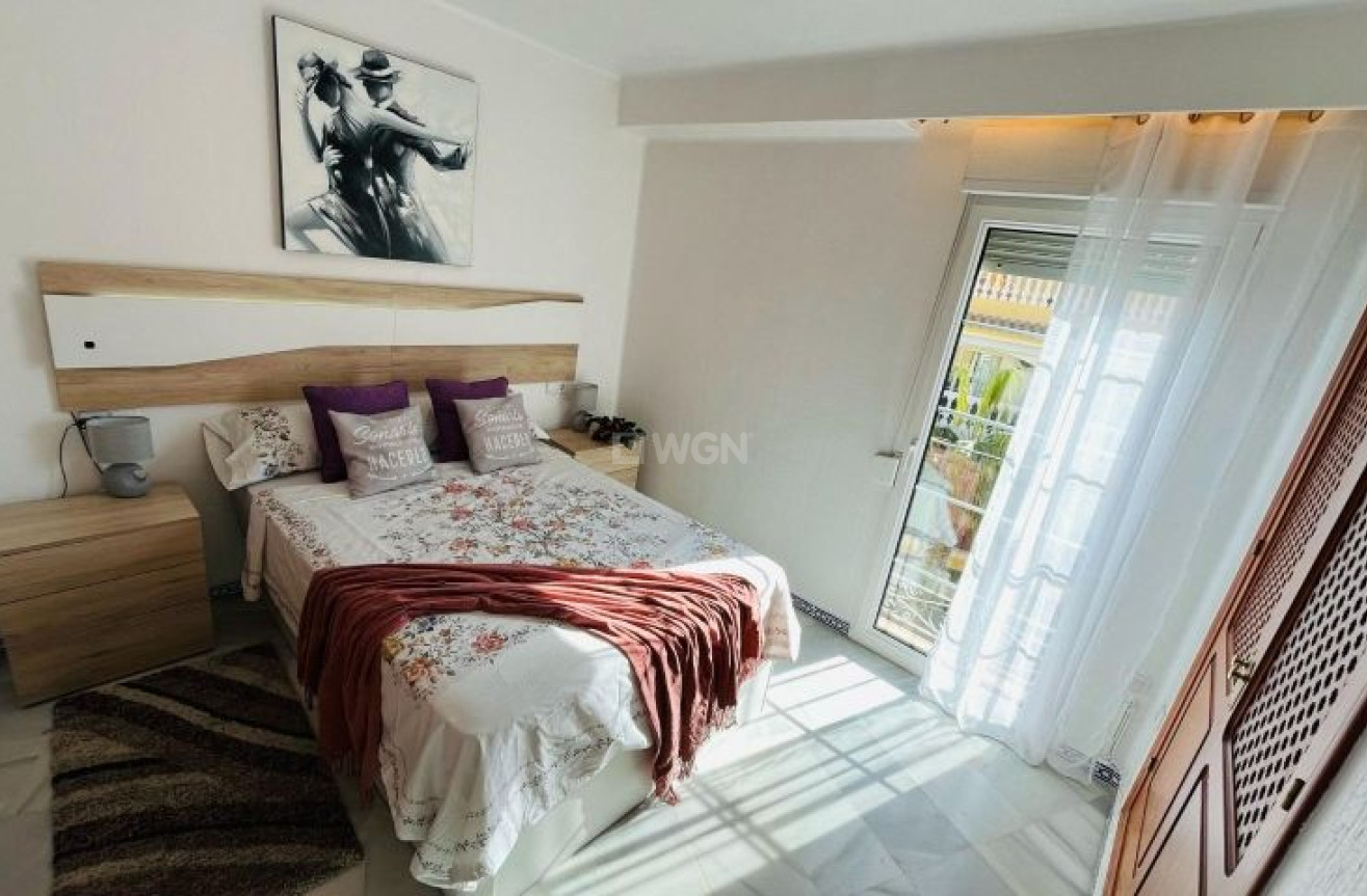 Odsprzedaż - Mieszkanie w bloku - Torrevieja - Costa Blanca