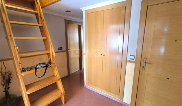 Resale - Apartment / flat - Sax - Inland
