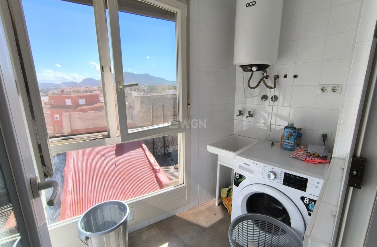 Resale - Apartment / flat - Sax - Inland