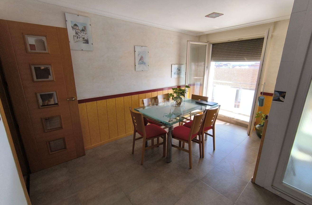 Resale - Apartment / flat - Sax - Inland