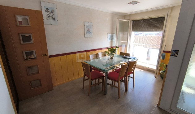 Resale - Apartment / flat - Sax - Inland