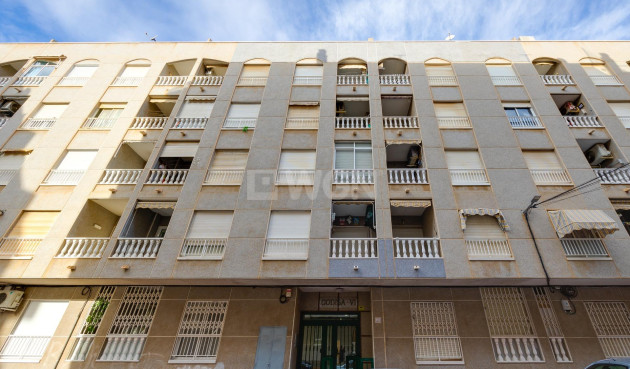 Odsprzedaż - Mieszkanie w bloku - Torrevieja - Acequion