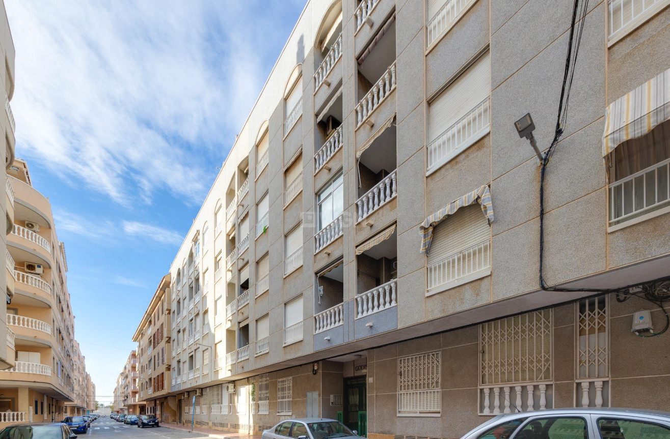 Odsprzedaż - Mieszkanie w bloku - Torrevieja - Acequion