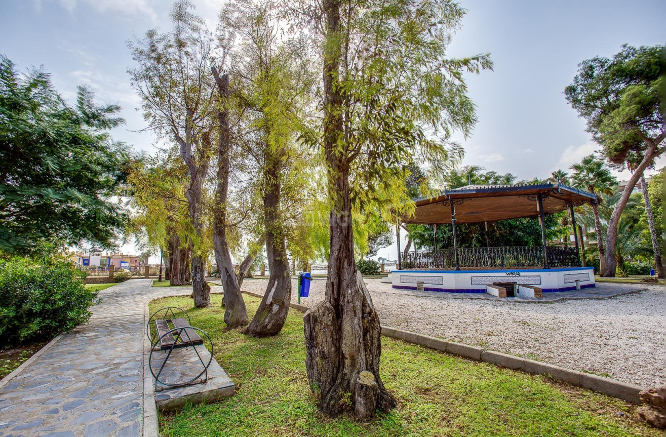 Odsprzedaż - Mieszkanie w bloku - Torrevieja - Acequion