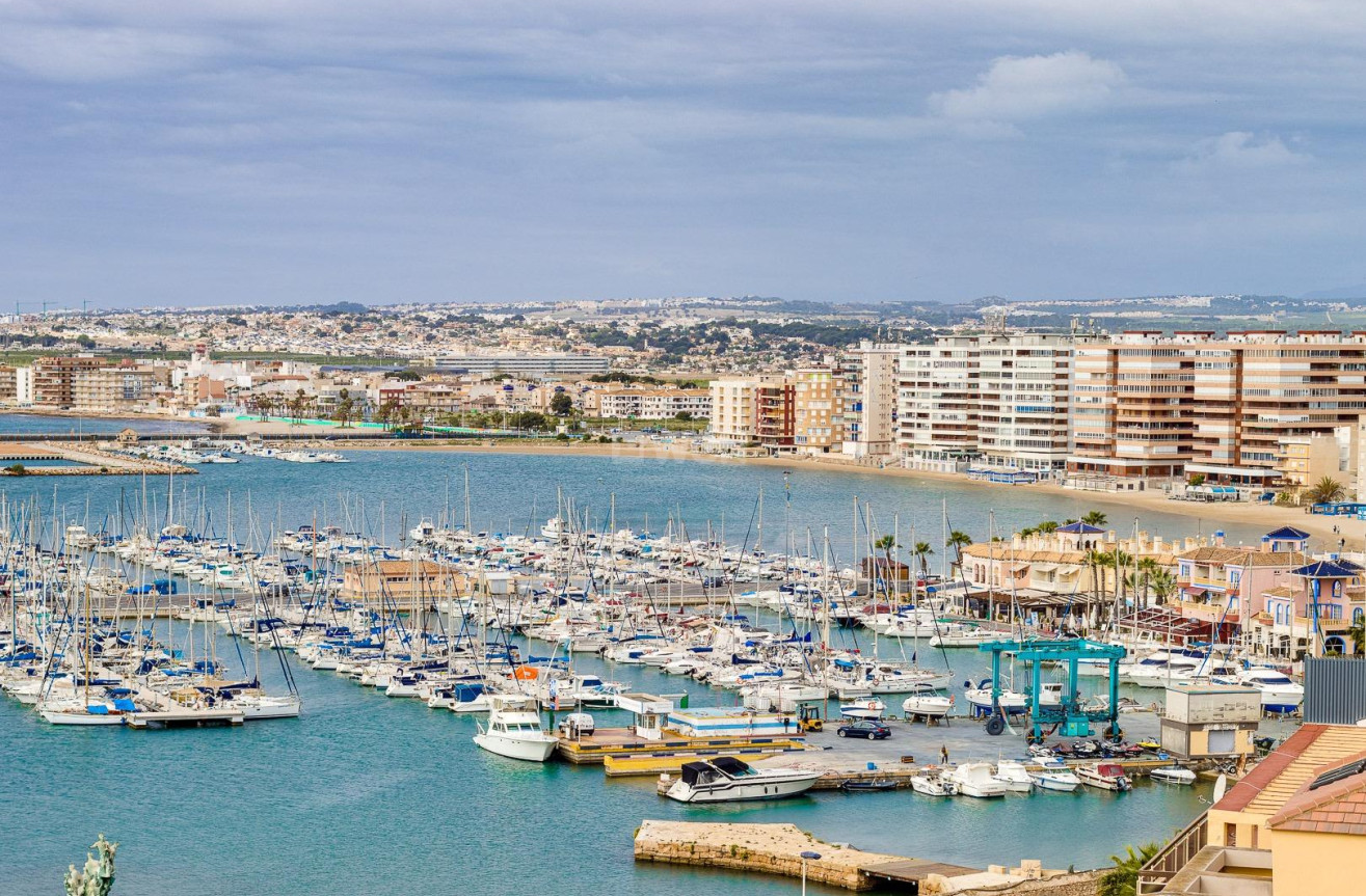 Odsprzedaż - Mieszkanie w bloku - Torrevieja - Acequion