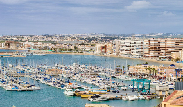 Odsprzedaż - Mieszkanie w bloku - Torrevieja - Acequion