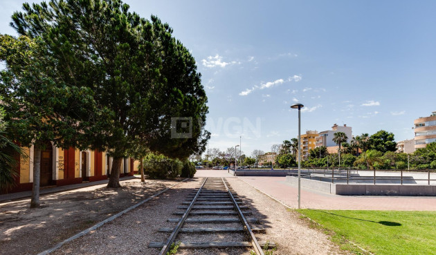 Odsprzedaż - Mieszkanie w bloku - Torrevieja - Acequion