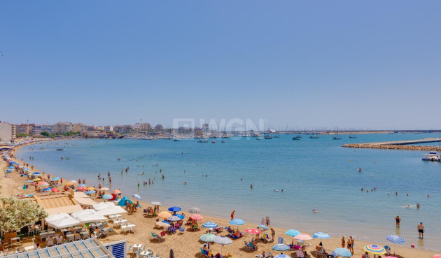 Odsprzedaż - Mieszkanie w bloku - Torrevieja - Acequion