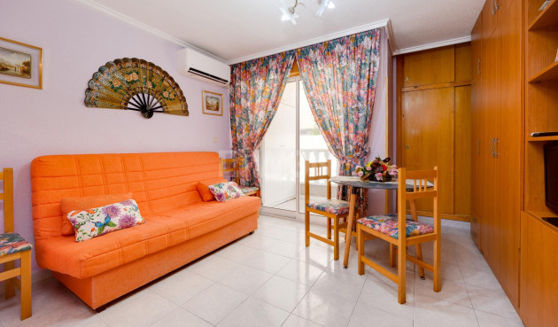 Odsprzedaż - Mieszkanie w bloku - Torrevieja - Acequion