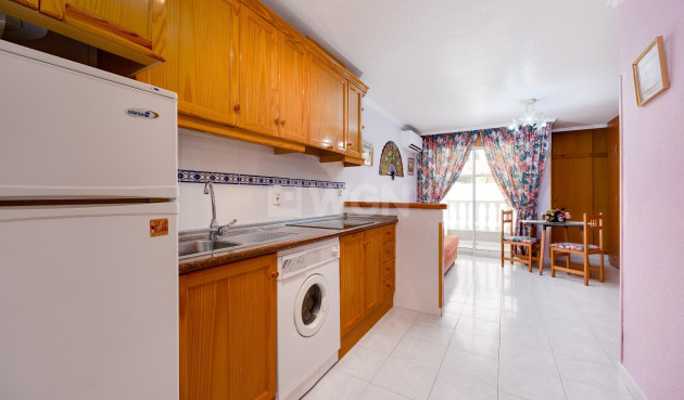 Odsprzedaż - Mieszkanie w bloku - Torrevieja - Acequion