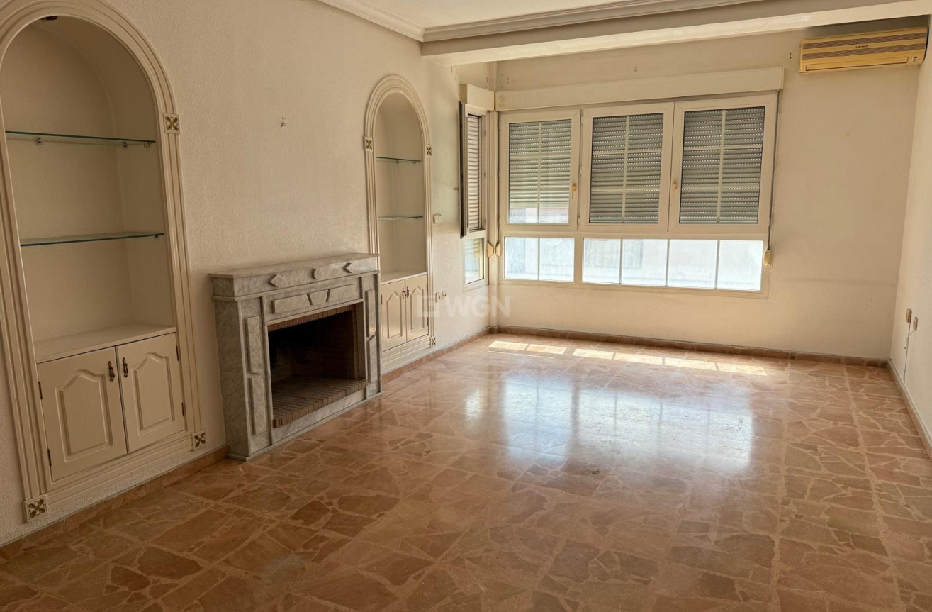 Reventa - Apartamento / piso - Torrevieja