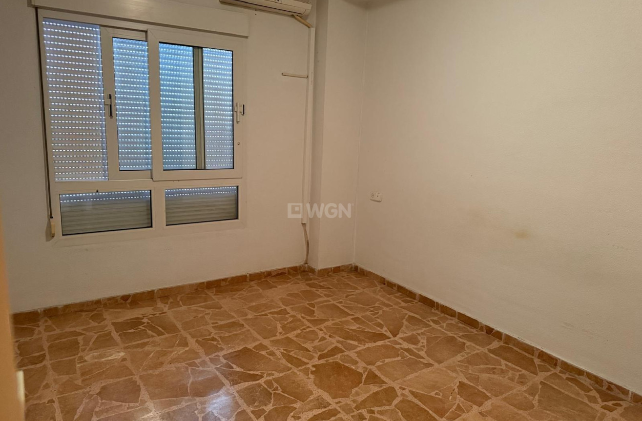 Reventa - Apartamento / piso - Torrevieja