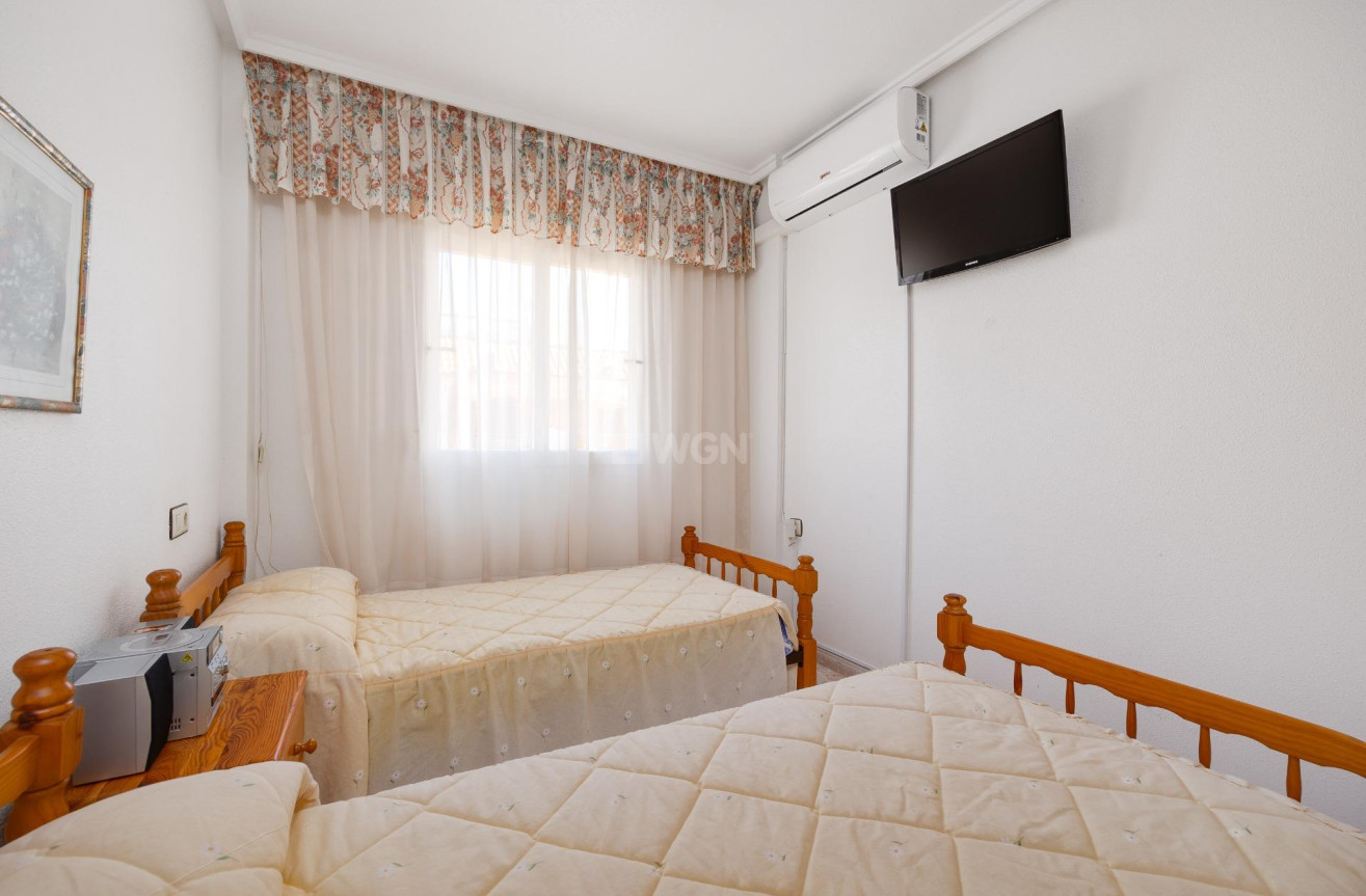 Resale - Bungalow - Torrevieja - PARQUE DE LAS NACIONES