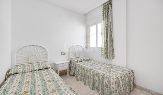 Resale - Bungalow - Torrevieja - PARQUE DE LAS NACIONES