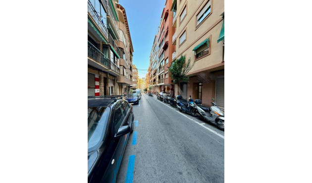 Wiederverkauf - Kommerziell - Benidorm - Poniente