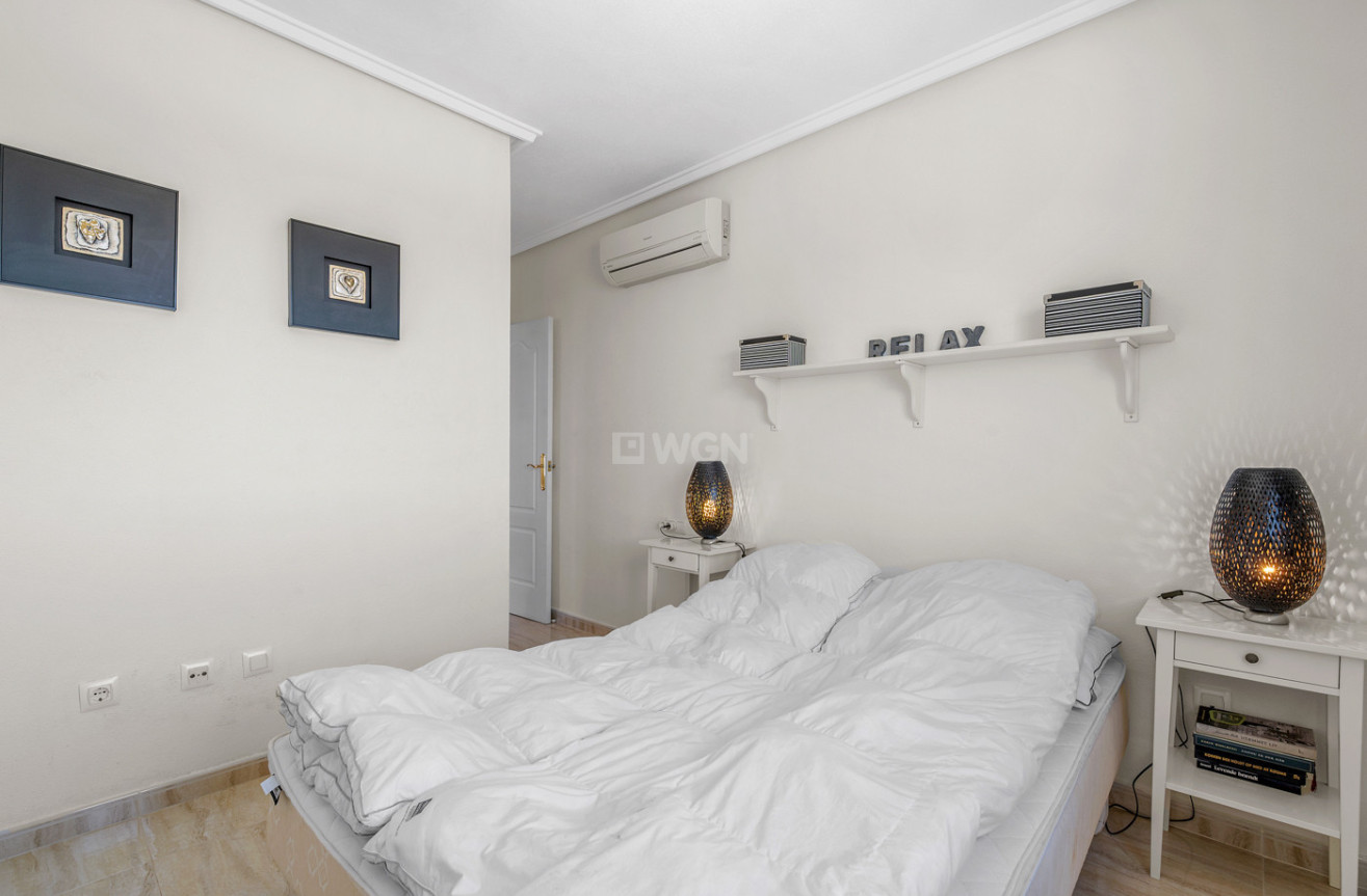 Odsprzedaż - Mieszkanie w bloku - Villamartin - Costa Blanca