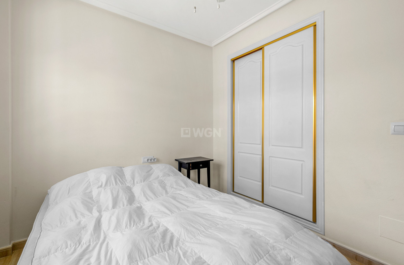 Odsprzedaż - Mieszkanie w bloku - Villamartin - Costa Blanca