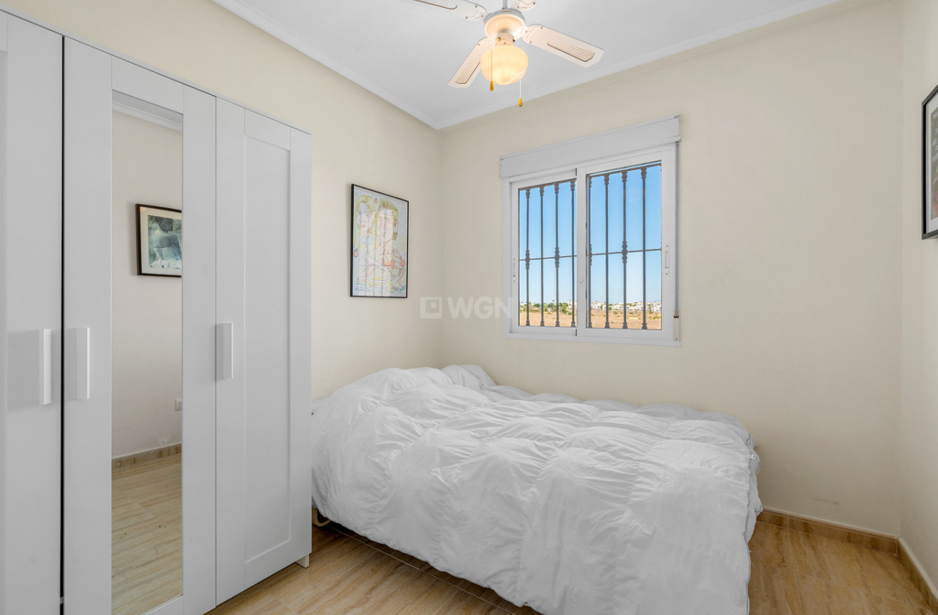 Odsprzedaż - Mieszkanie w bloku - Villamartin - Costa Blanca