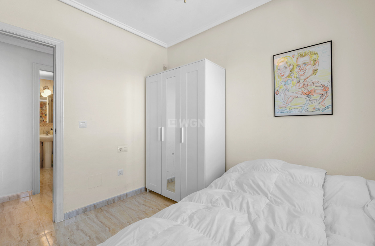 Odsprzedaż - Mieszkanie w bloku - Villamartin - Costa Blanca