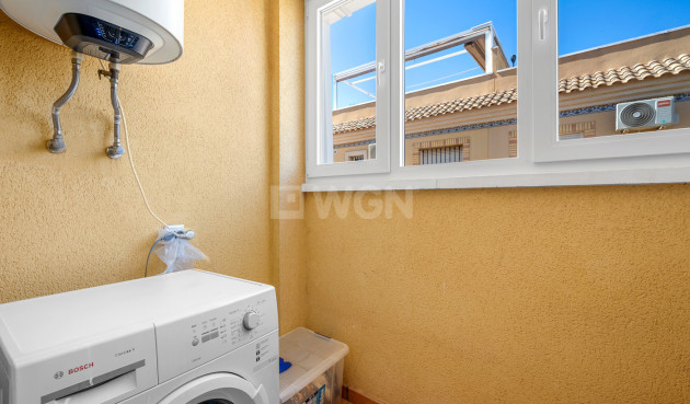 Odsprzedaż - Mieszkanie w bloku - Villamartin - Costa Blanca