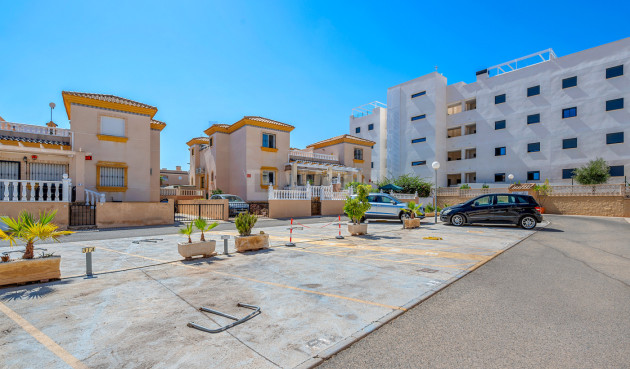 Odsprzedaż - Mieszkanie w bloku - Villamartin - Costa Blanca