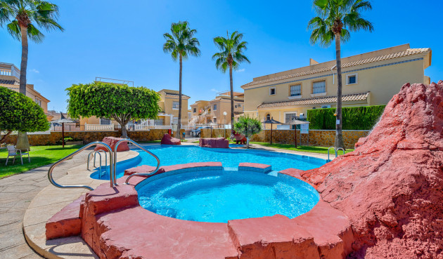 Odsprzedaż - Mieszkanie w bloku - Villamartin - Costa Blanca