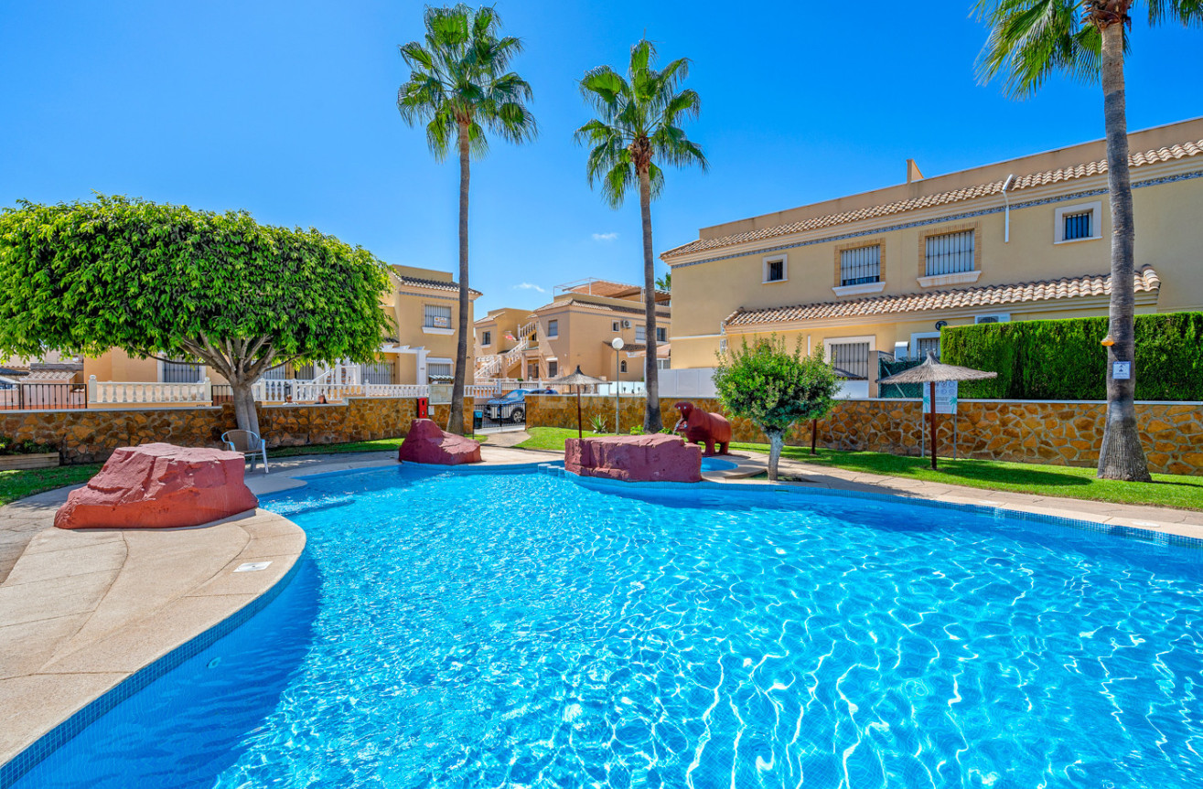 Odsprzedaż - Mieszkanie w bloku - Villamartin - Costa Blanca