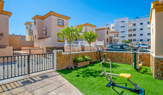 Odsprzedaż - Mieszkanie w bloku - Villamartin - Costa Blanca