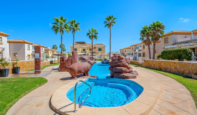 Odsprzedaż - Mieszkanie w bloku - Villamartin - Costa Blanca