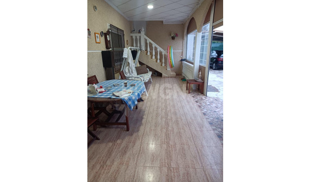 Reventa - Adosado - Granja de Rocamora