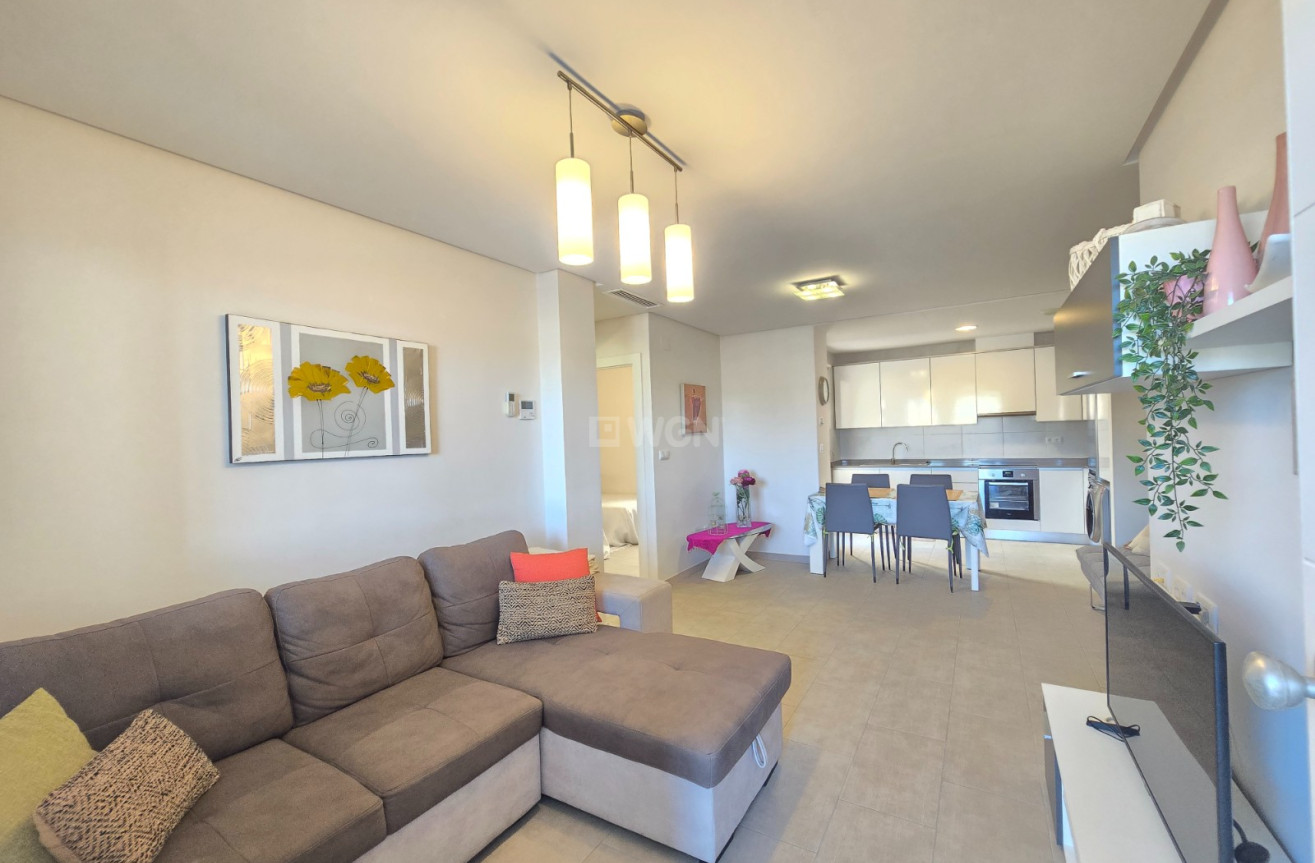 Odsprzedaż - Mieszkanie w bloku - Torrevieja - Costa Blanca