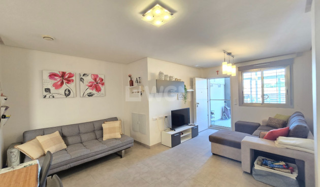 Odsprzedaż - Mieszkanie w bloku - Torrevieja - Costa Blanca