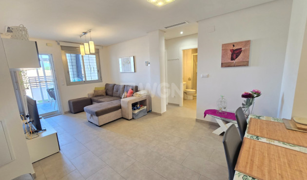 Odsprzedaż - Mieszkanie w bloku - Torrevieja - Costa Blanca