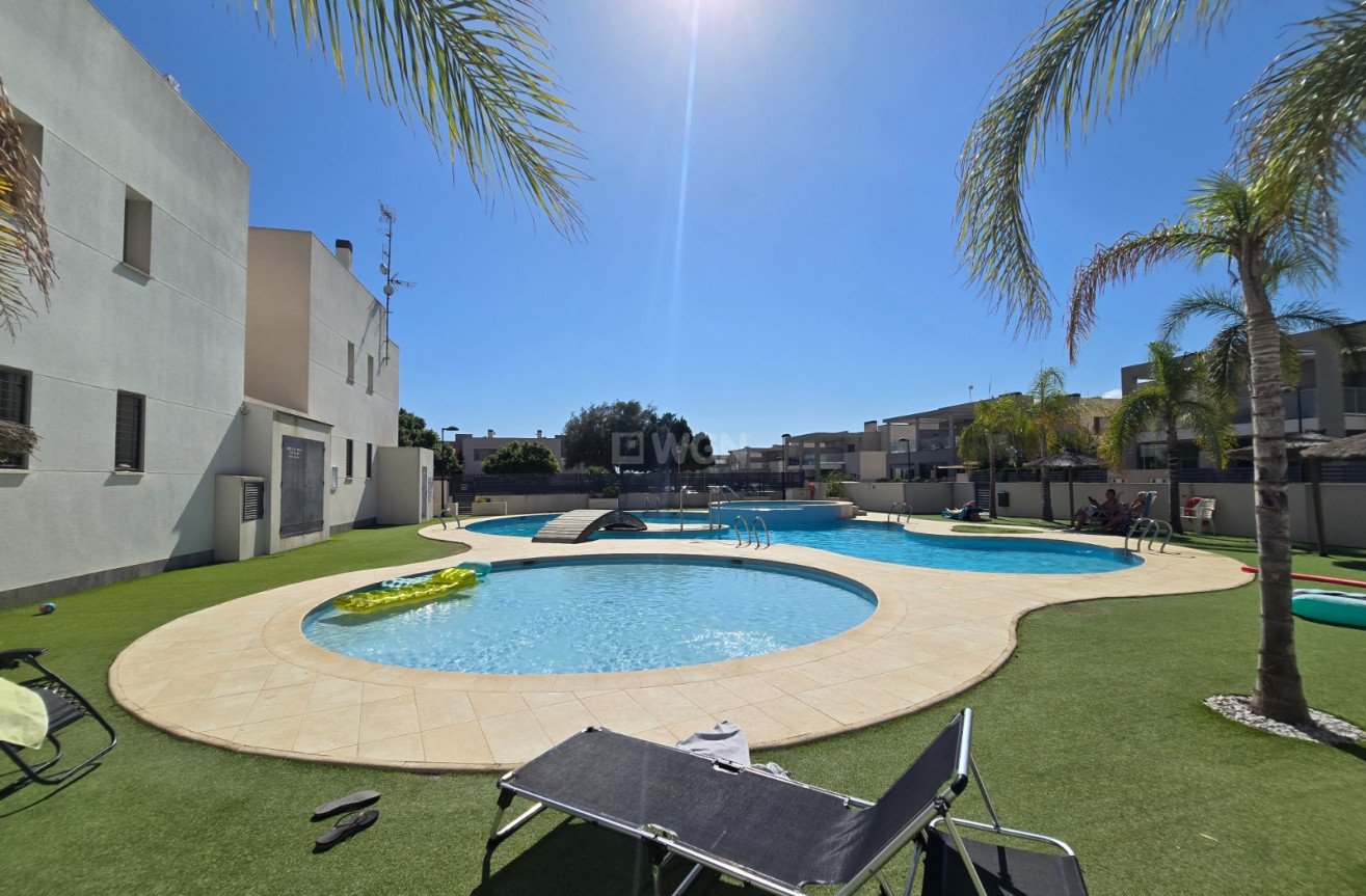 Odsprzedaż - Mieszkanie w bloku - Torrevieja - Costa Blanca