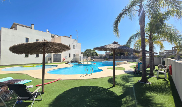 Odsprzedaż - Mieszkanie w bloku - Torrevieja - Costa Blanca