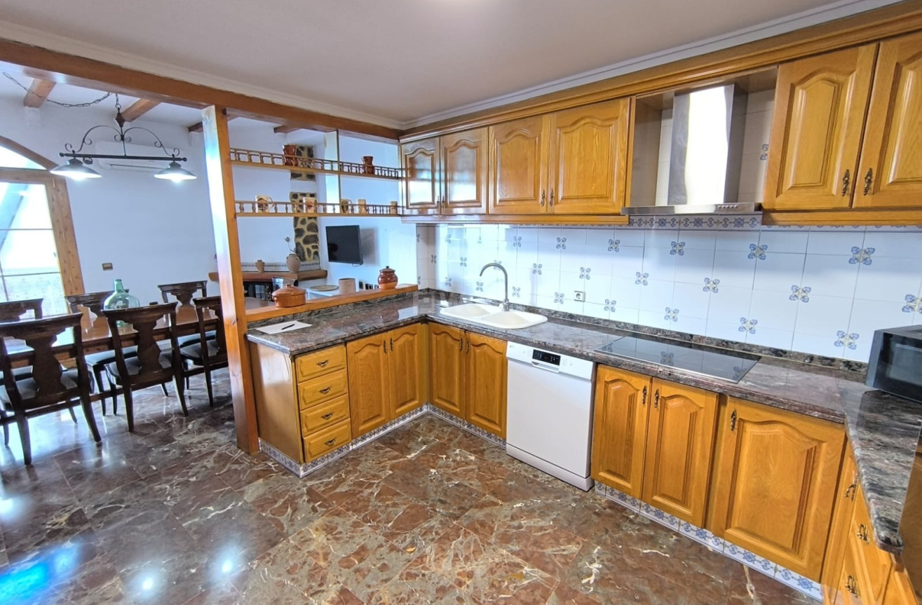 Resale - Townhouse - Sax - Inland