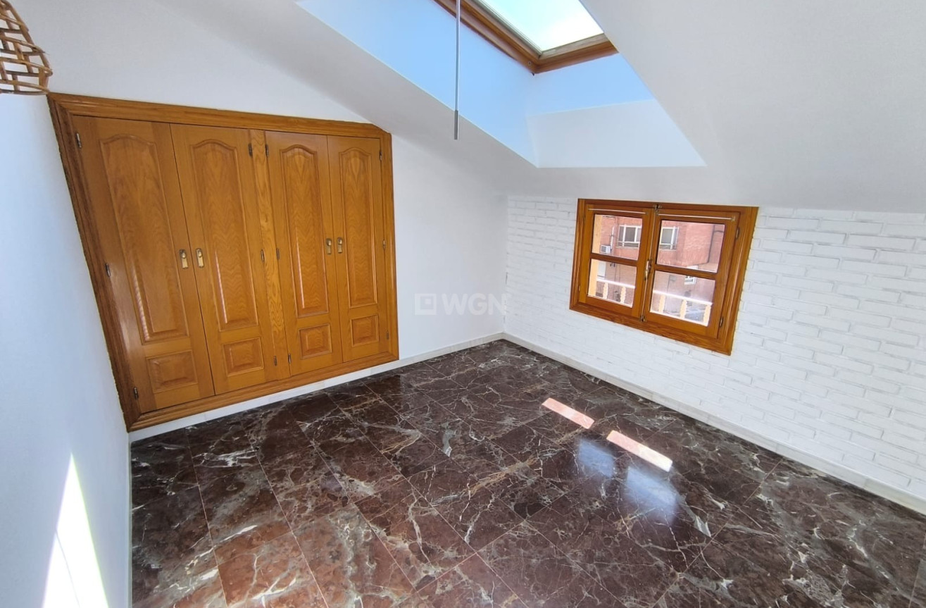 Resale - Townhouse - Sax - Inland